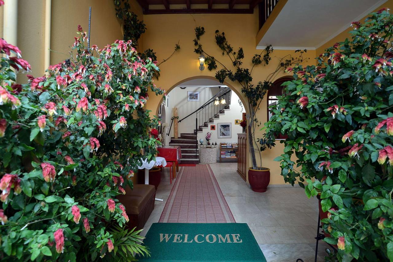 Hotel apartamentowy Eleni *